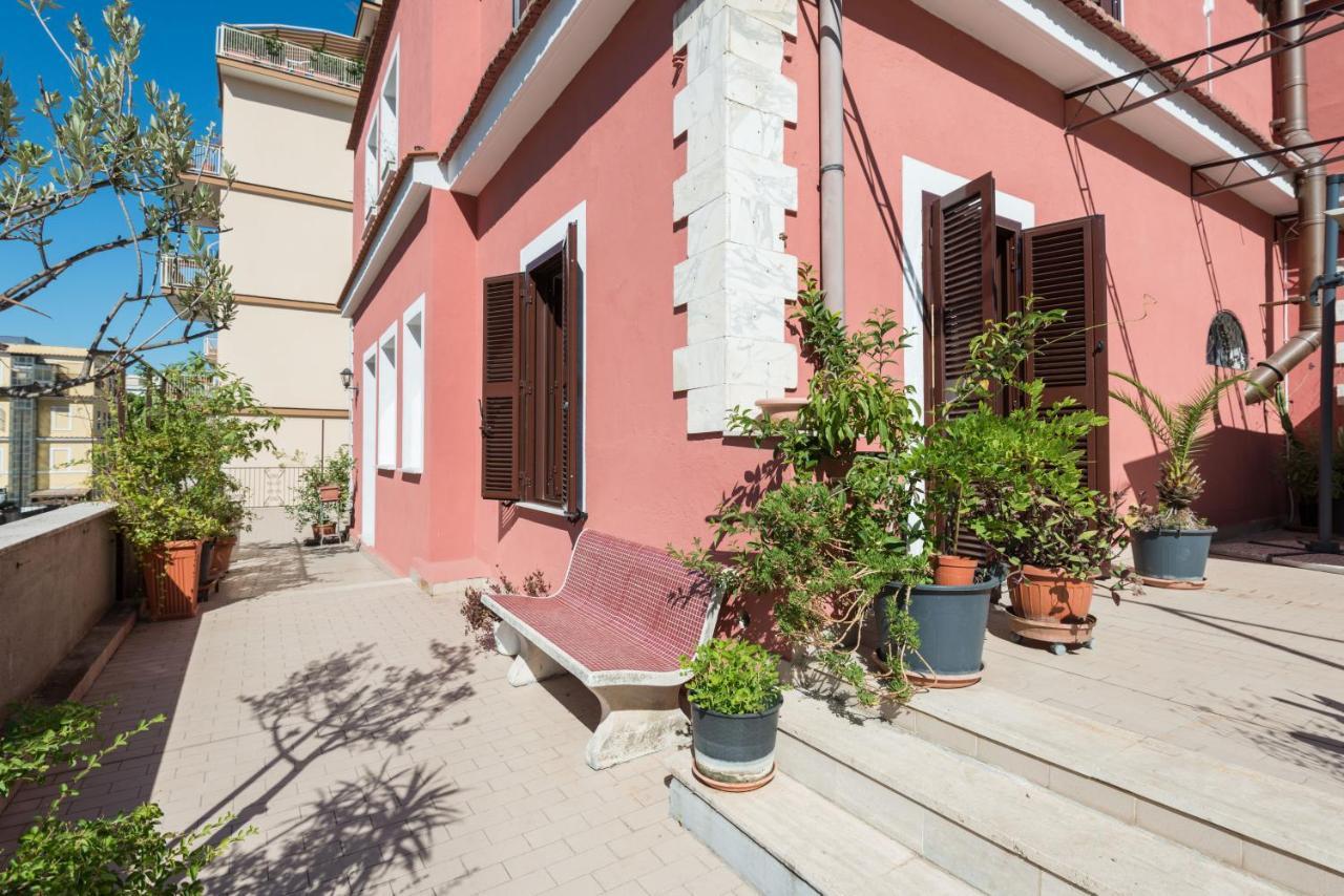 Cornelia Penthouse Bed & Breakfast Rome Exterior photo